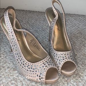 Lulu Townsend tan heels